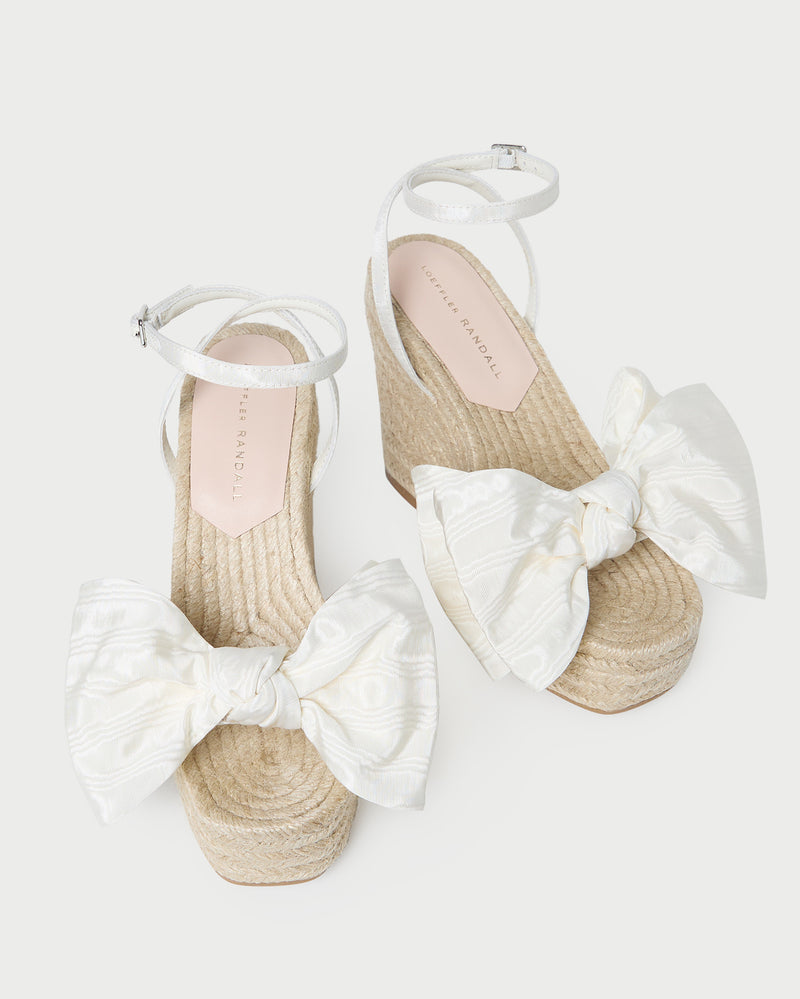 Color: Cream/Natural