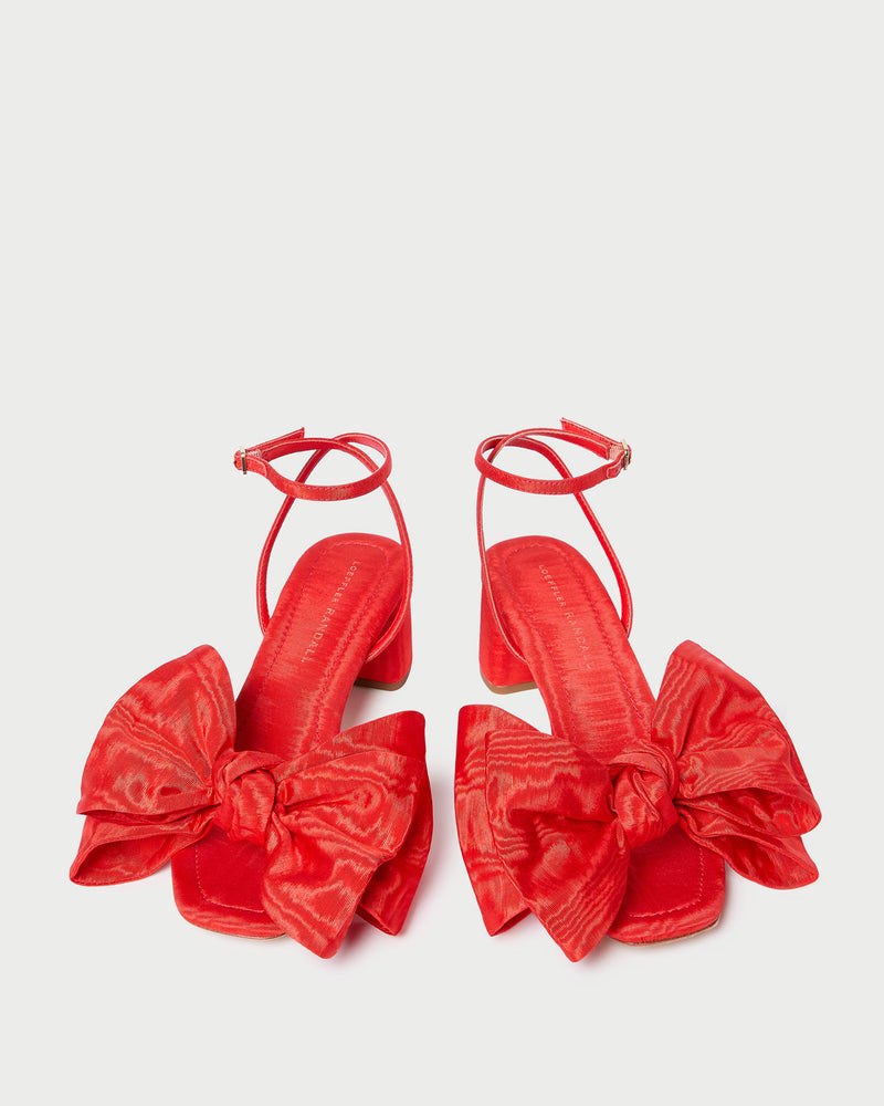 Color: Red