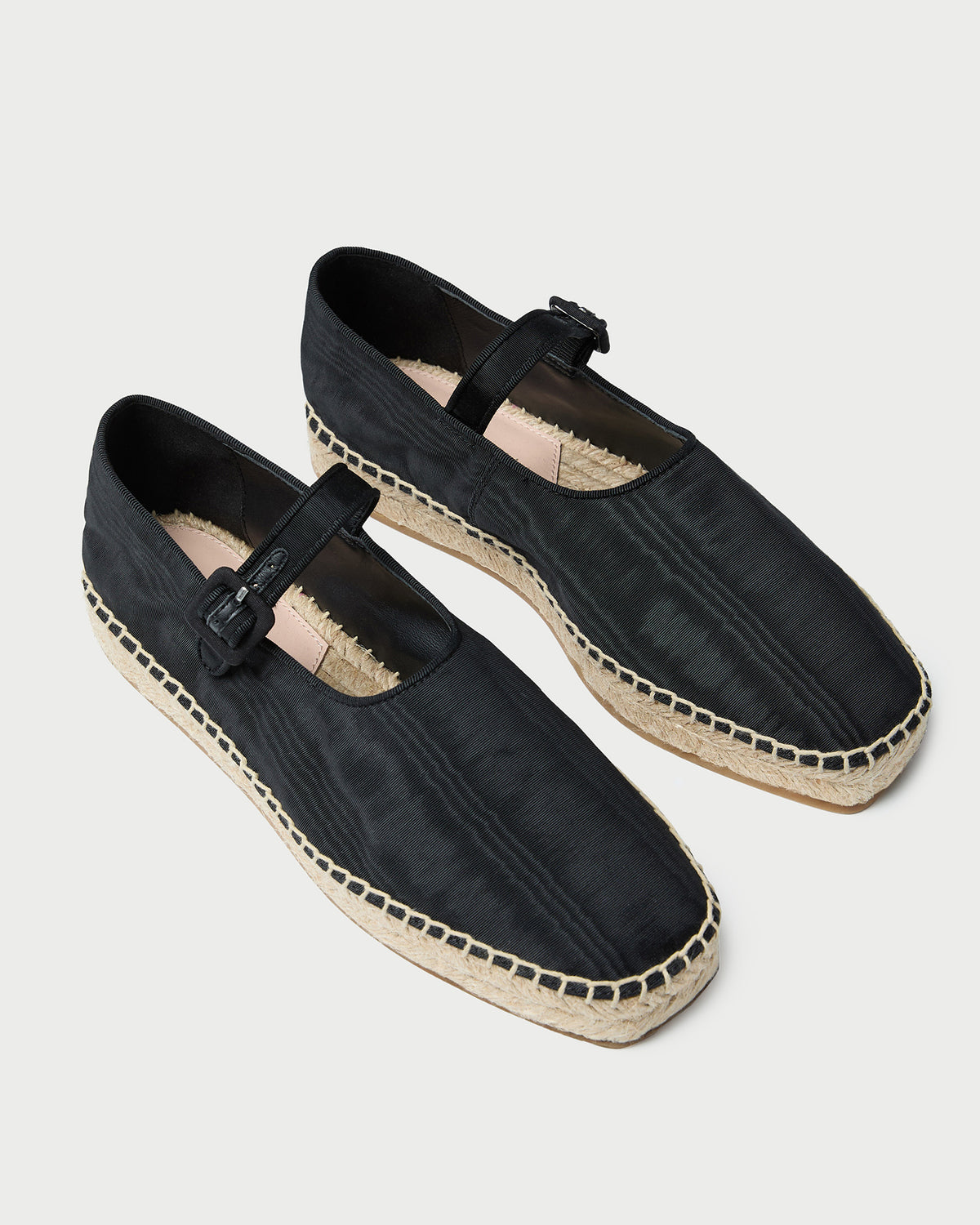 Color: Black