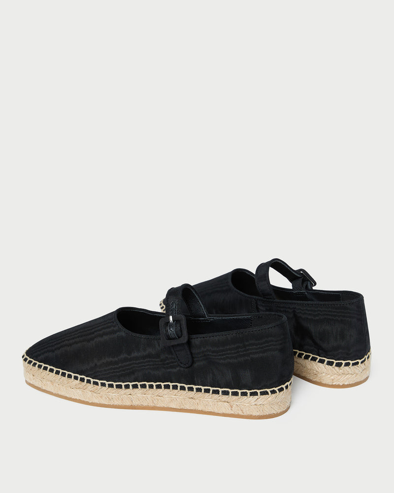 Color: Black