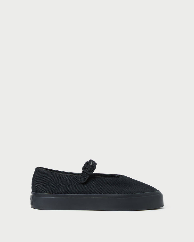 Color: Black