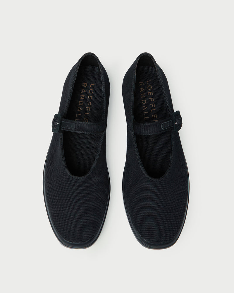Color: Black