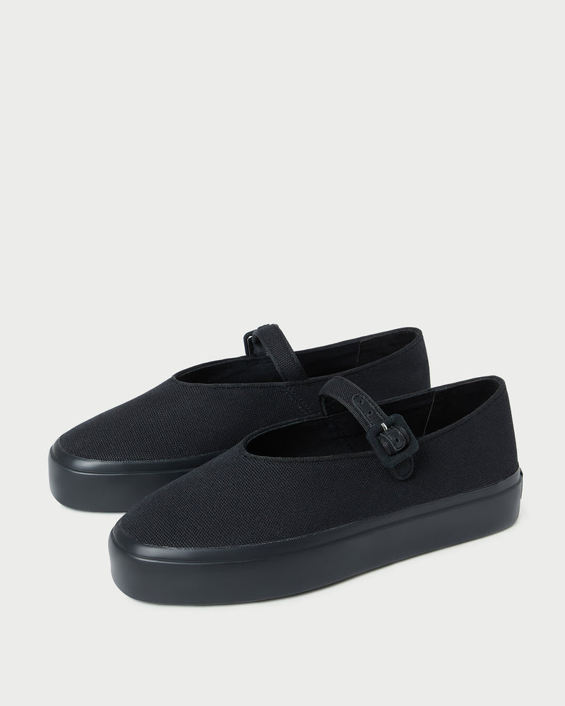 Color: Black
