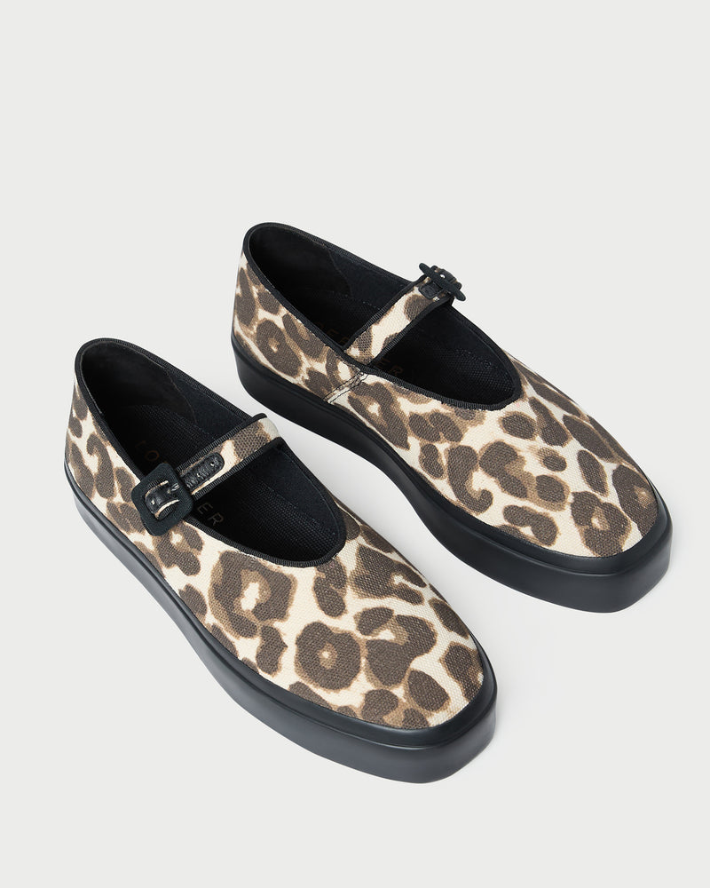Color: Leopard