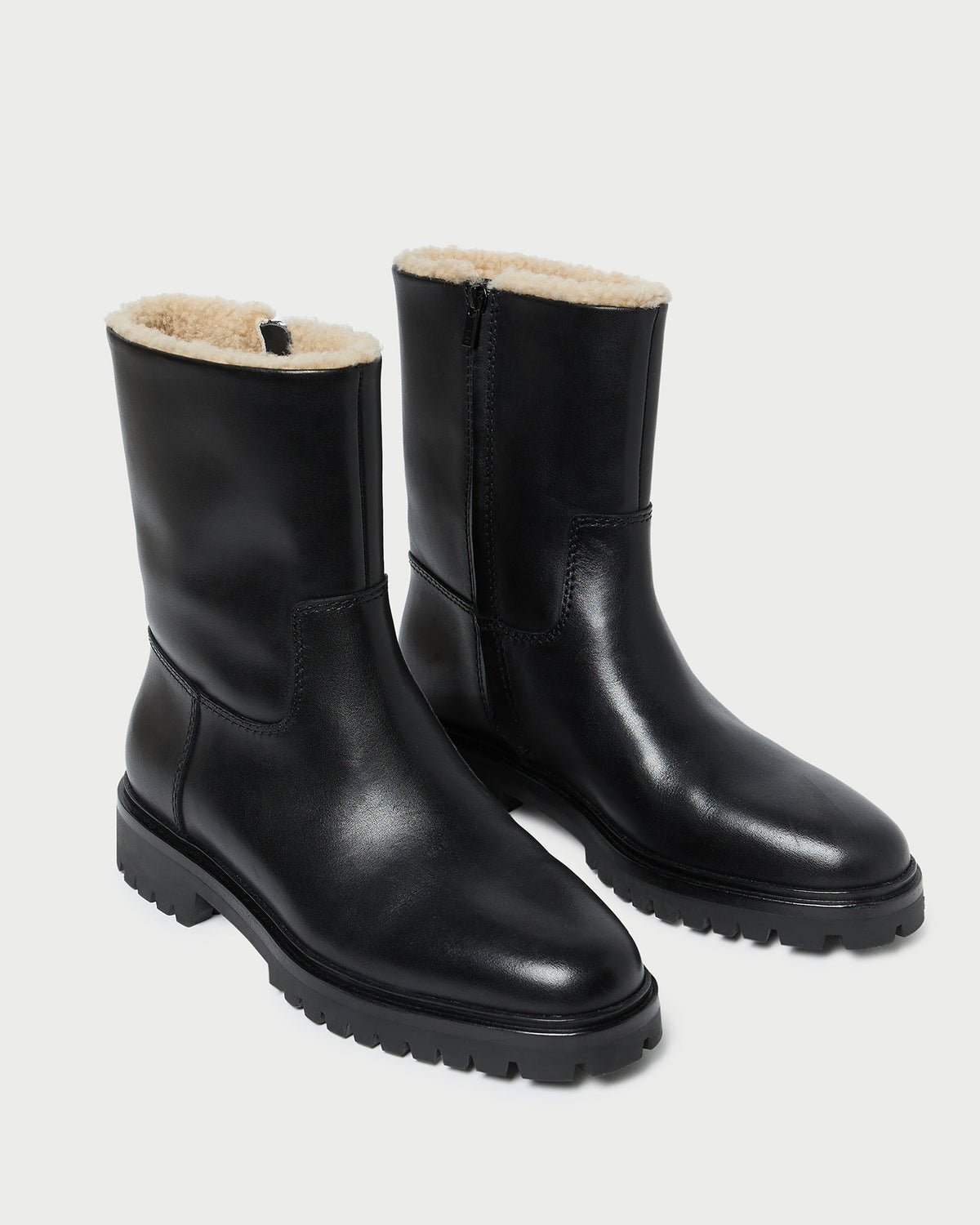 Color: Black/Cream