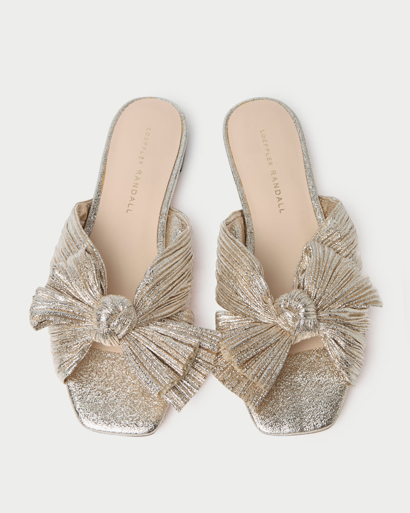 Color: Champagne