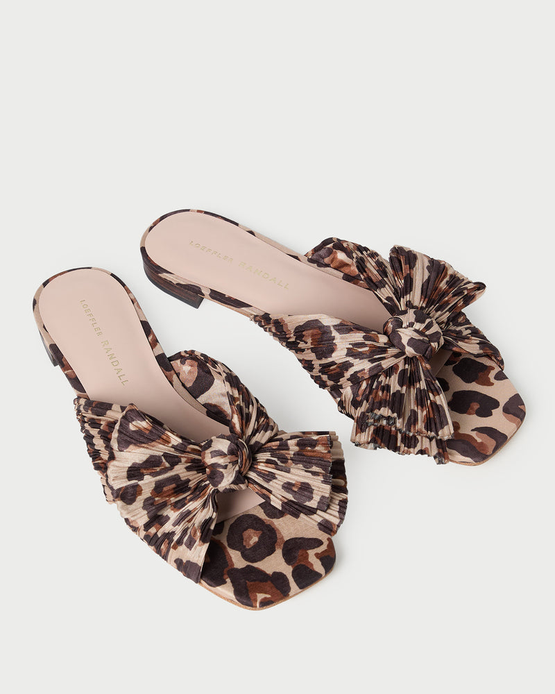 Color: Leopard