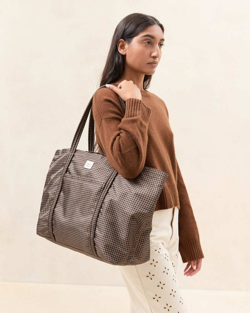 Color: Brown/Black Check