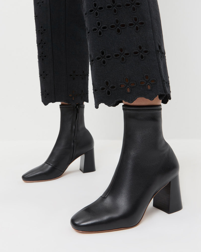 Color: Black