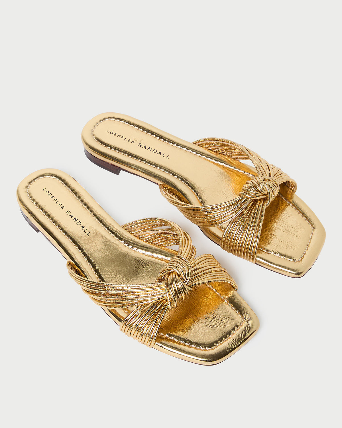 Color: Champagne
