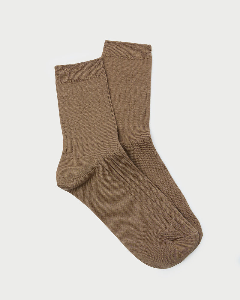 Color: Dark Tan