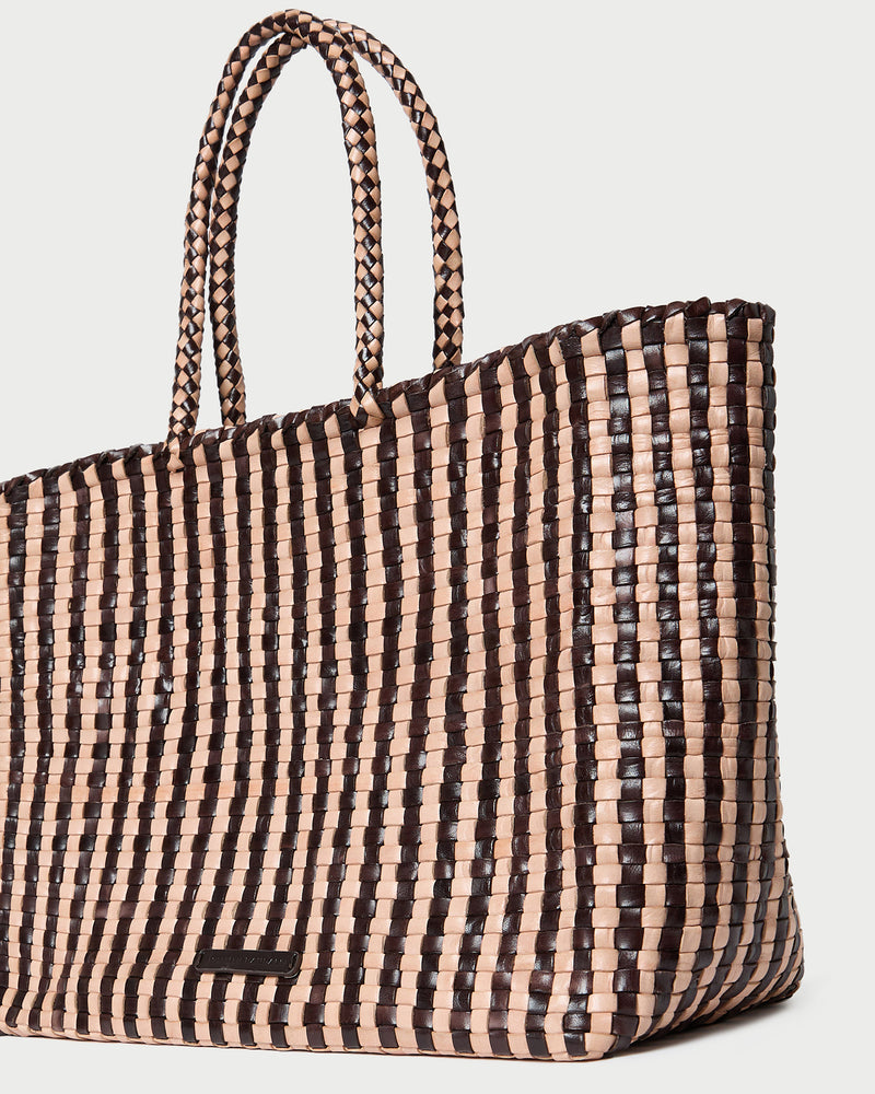 Color: Chocolate/Desert Sand