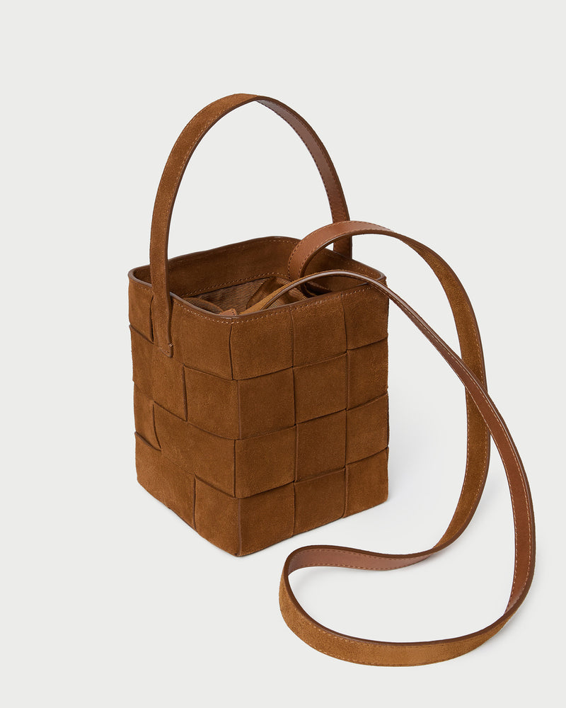 Color: Cacao