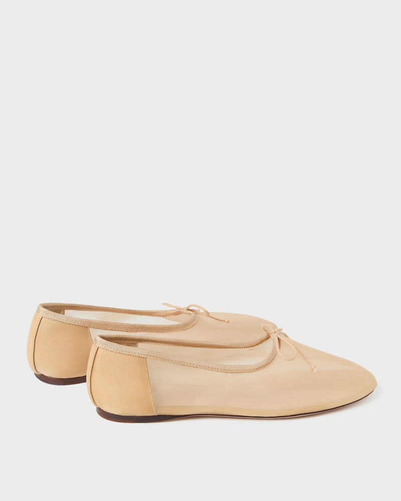 Color: Caramel