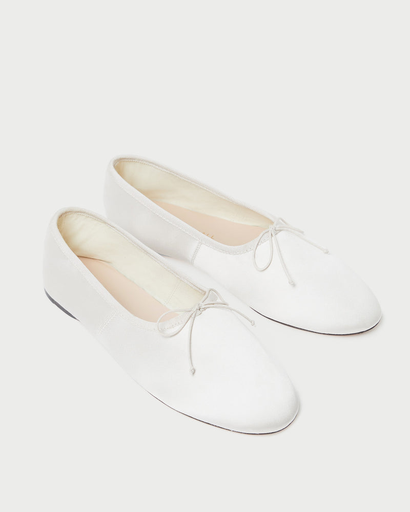 Color: Cream