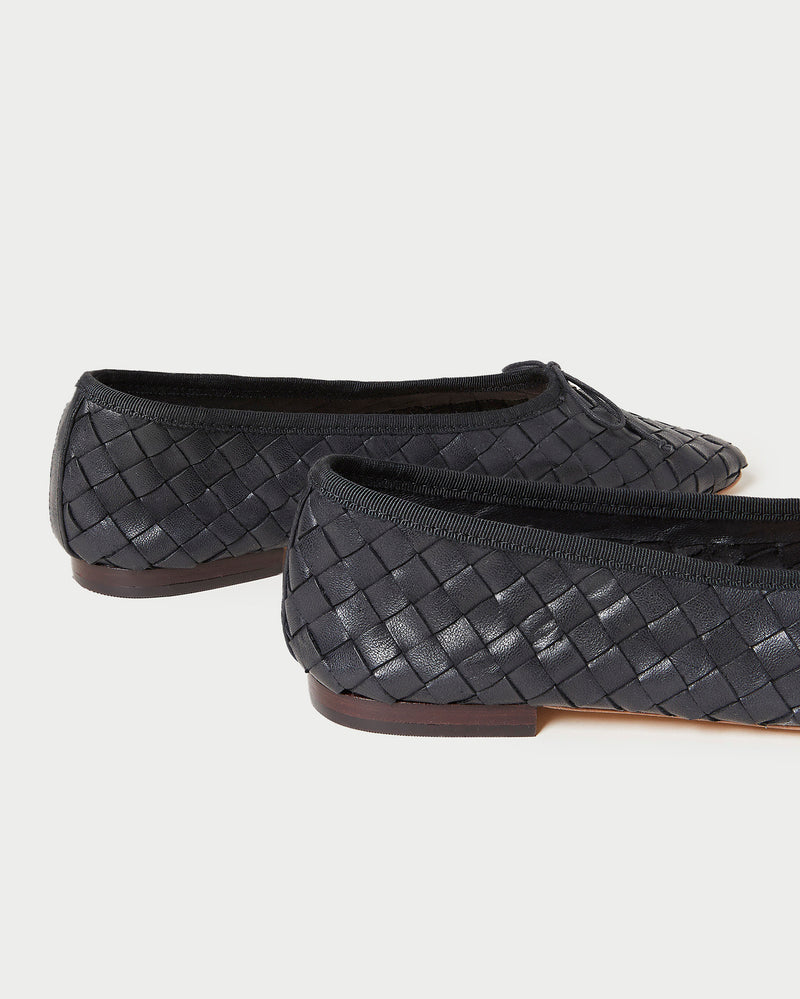 Color: Black