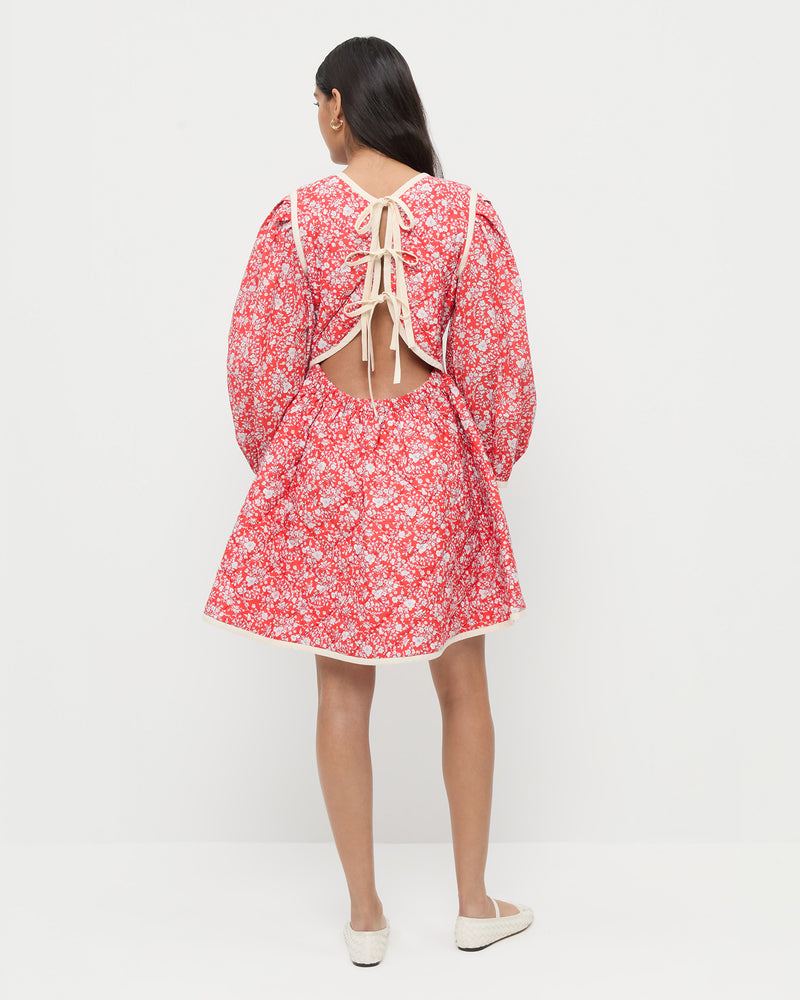 Color: Red Rosette Floral