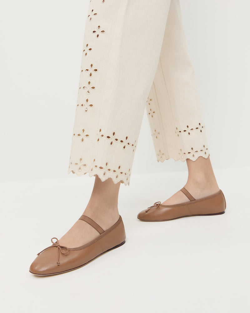 Color: Safari