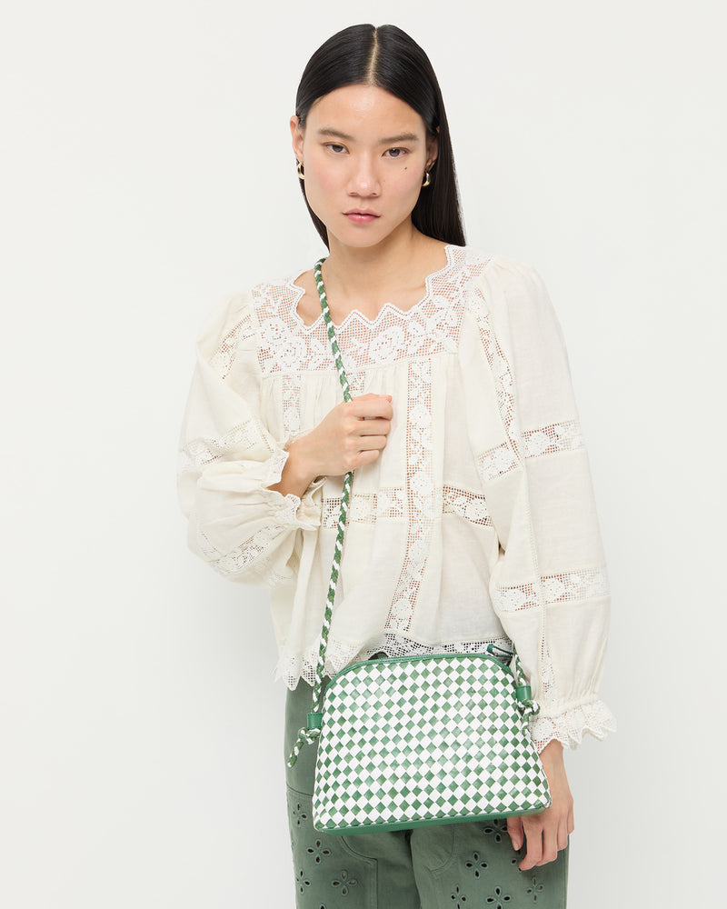 Color: Emerald/White