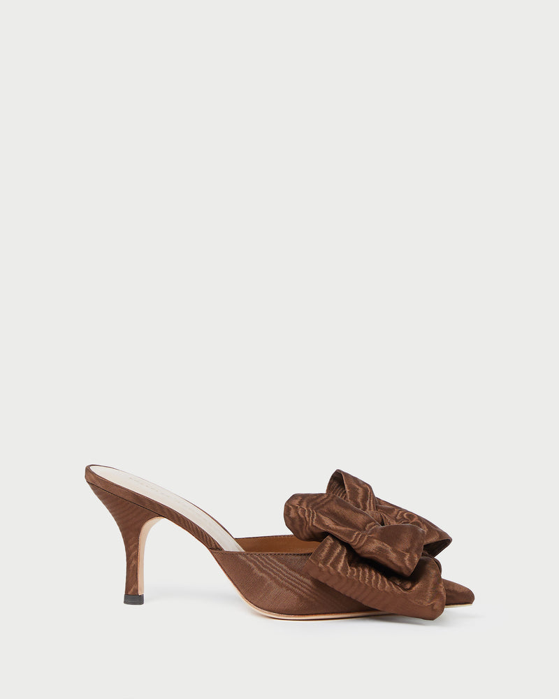 Color: Chocolate