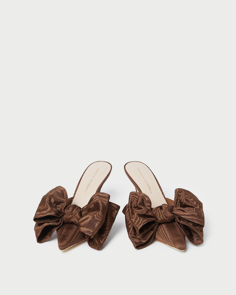 Color: Chocolate