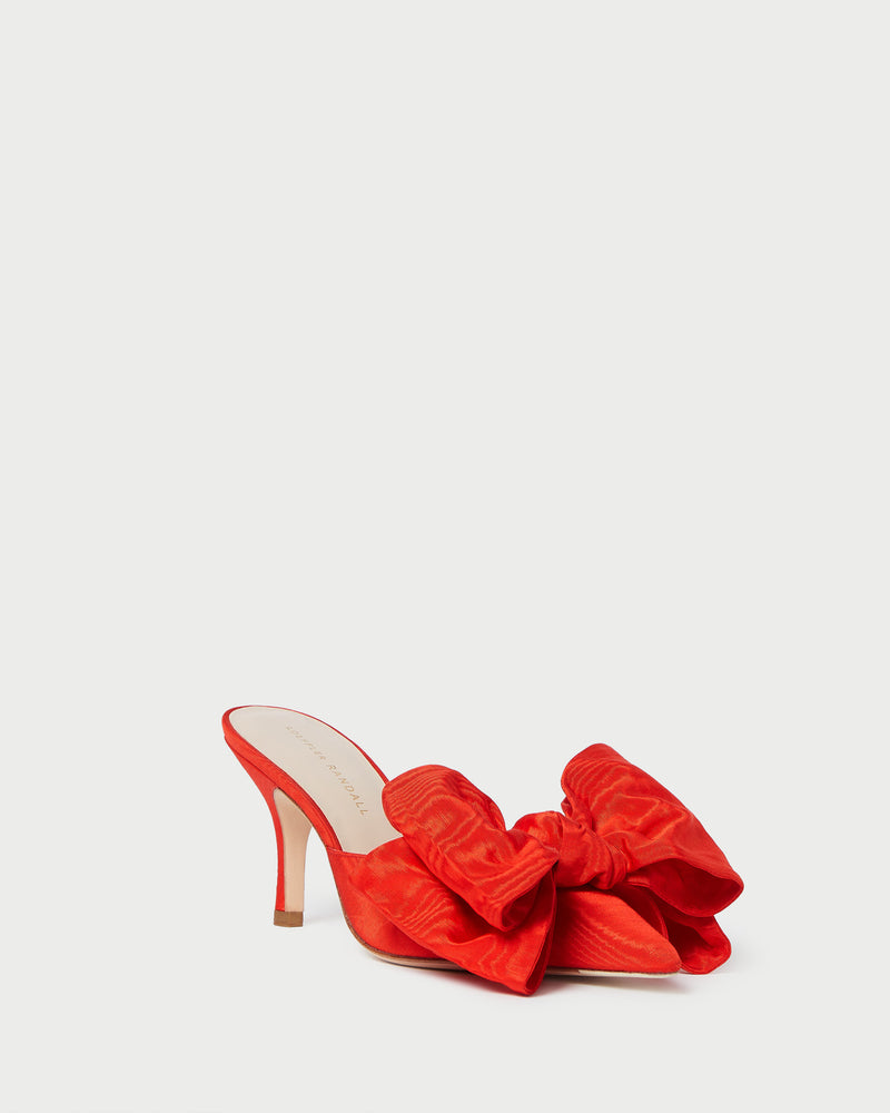 Color: Red