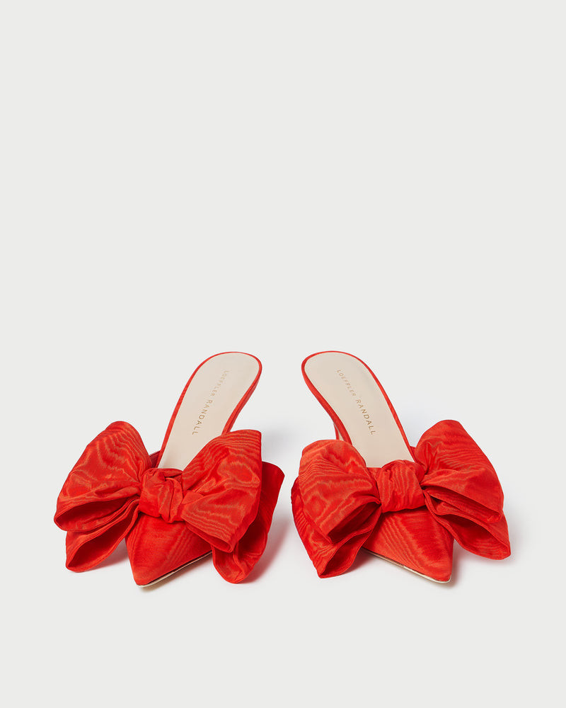 Color: Red