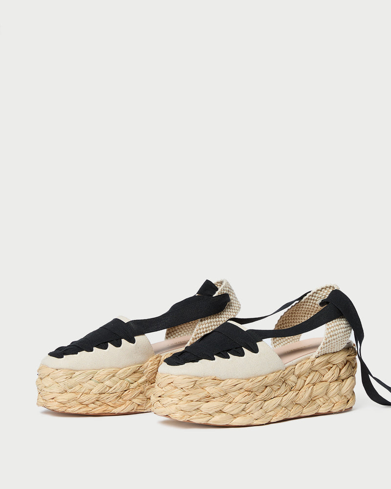 Color: Natural/Black