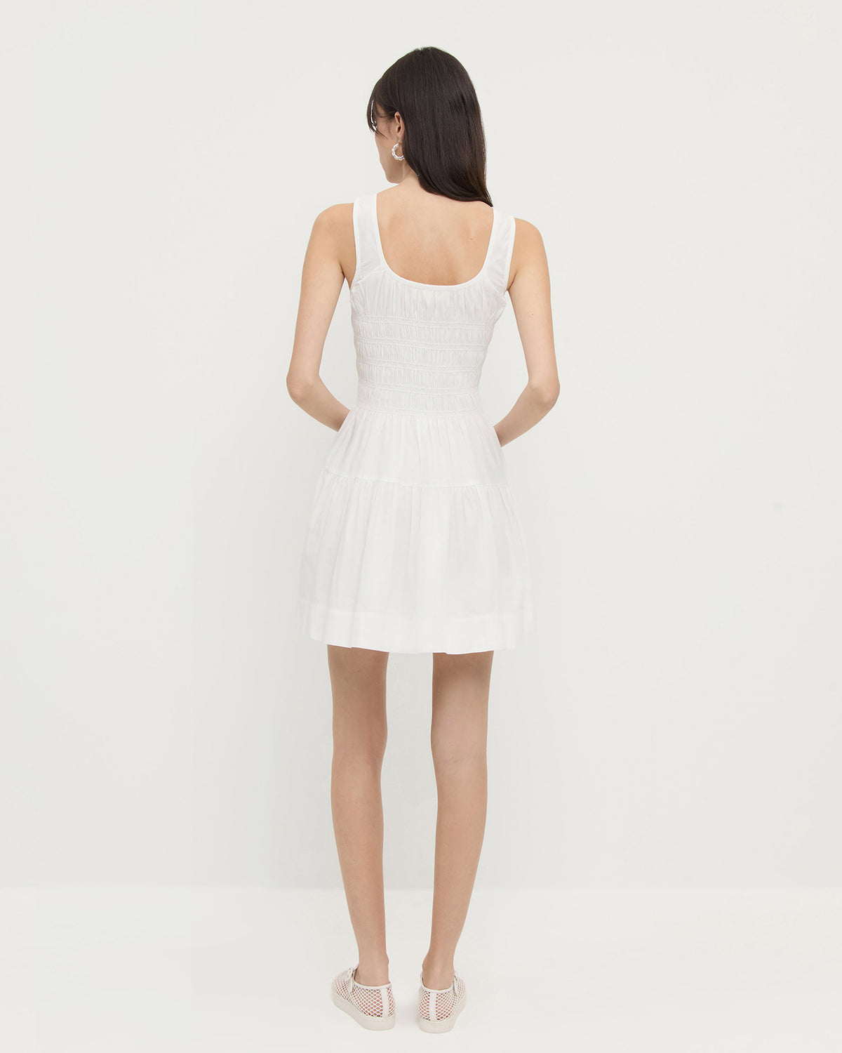 Color: White