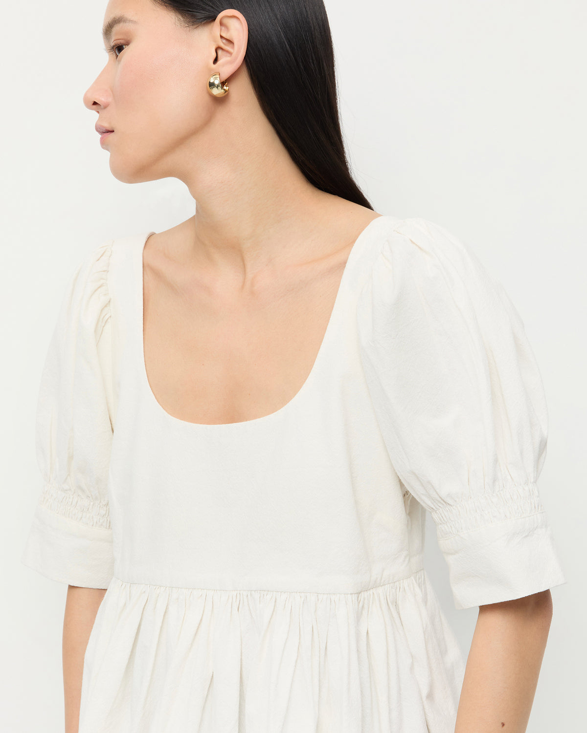 Color: White