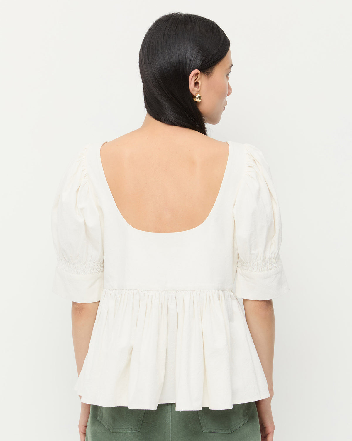 Color: White
