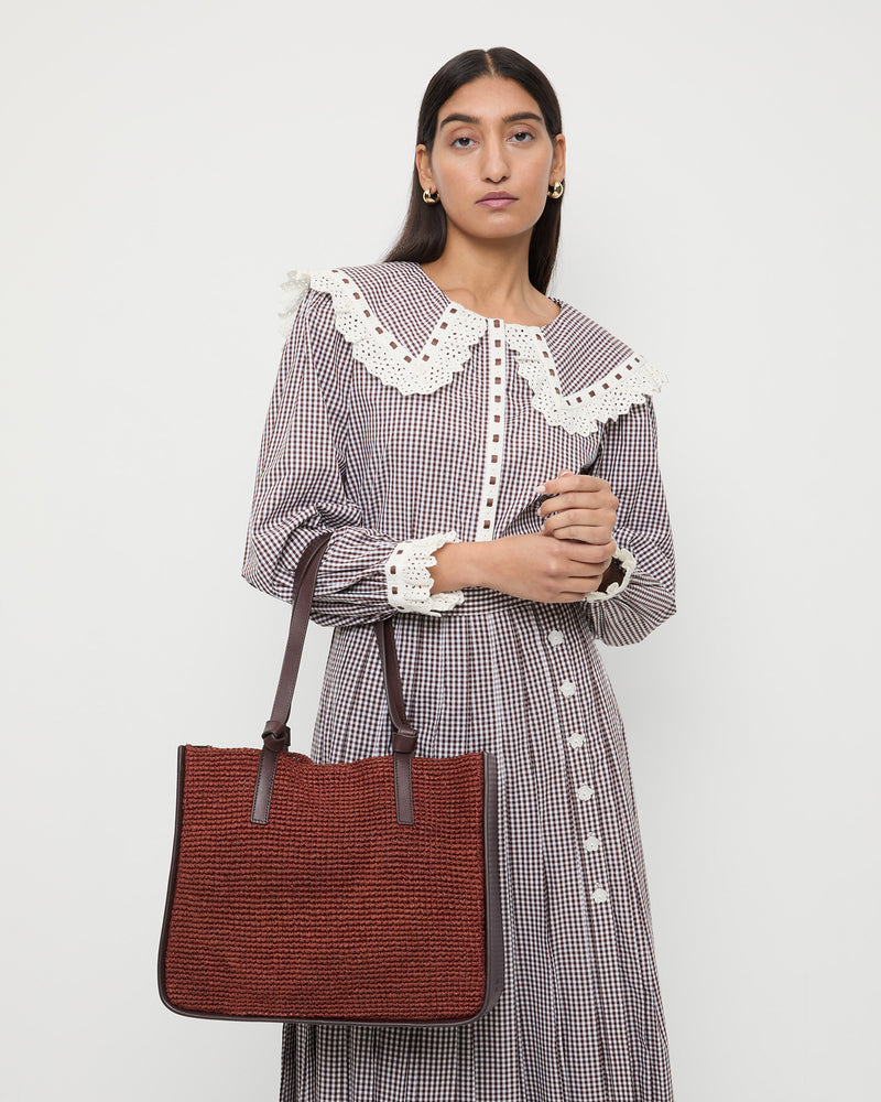Color: Espresso/Chestnut