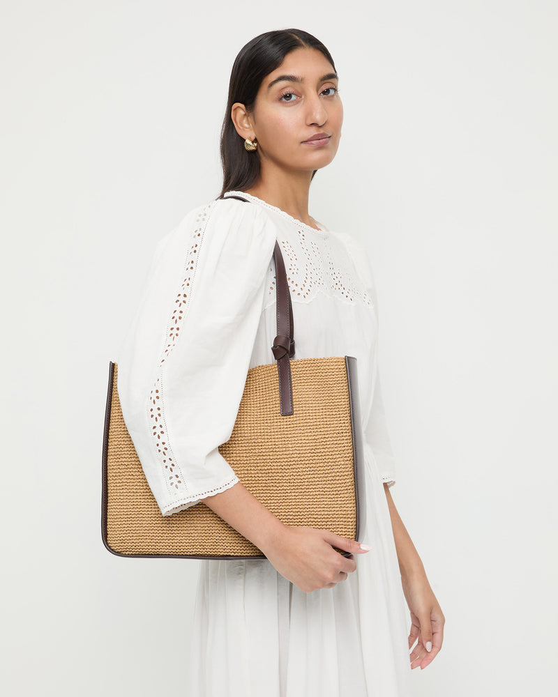 Color: Espresso