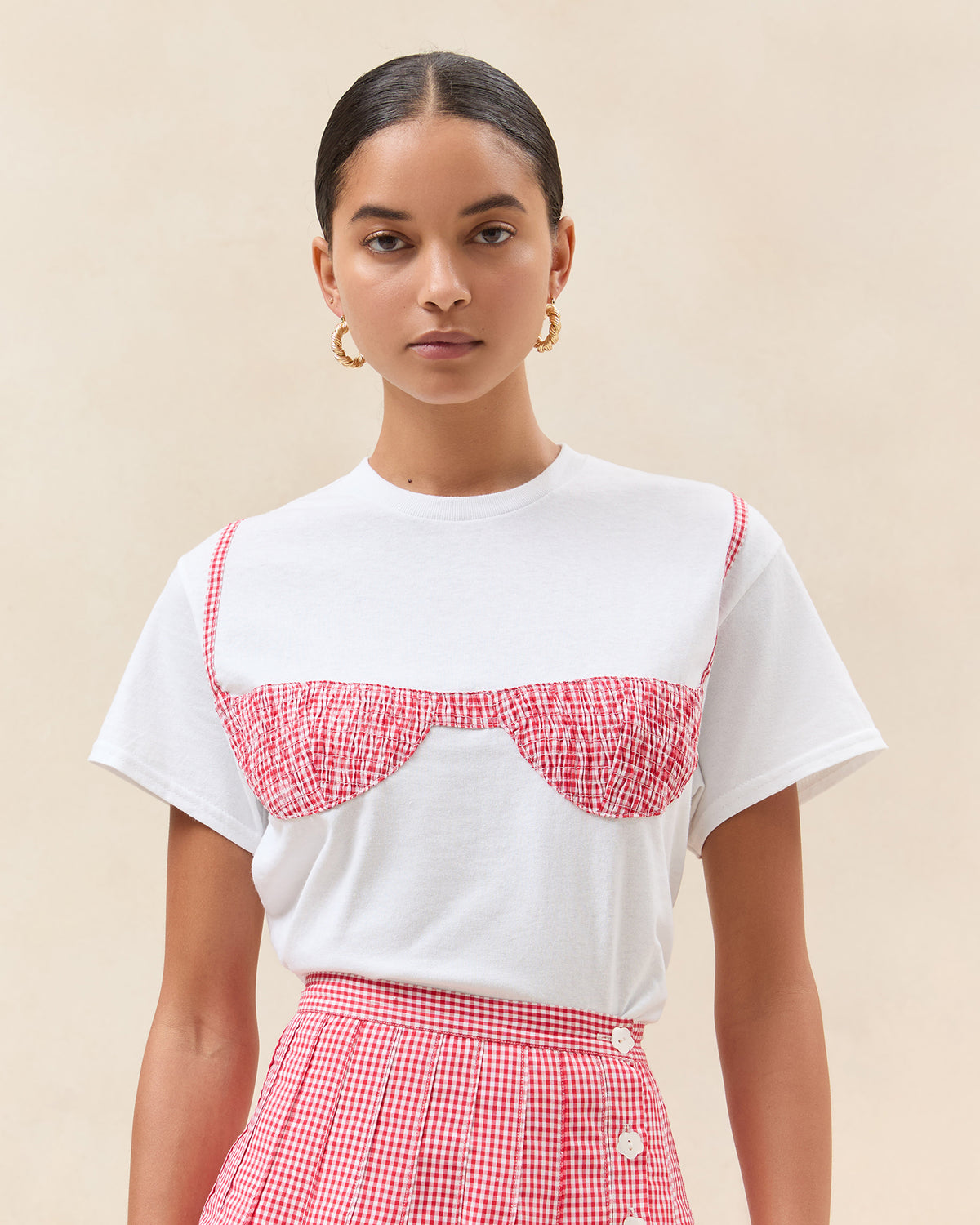 Color: White/Red Gingham
