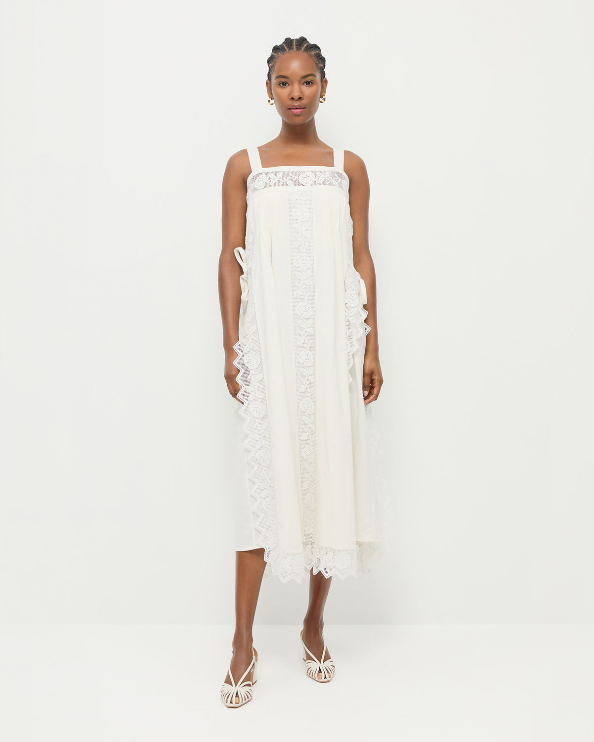Color: White