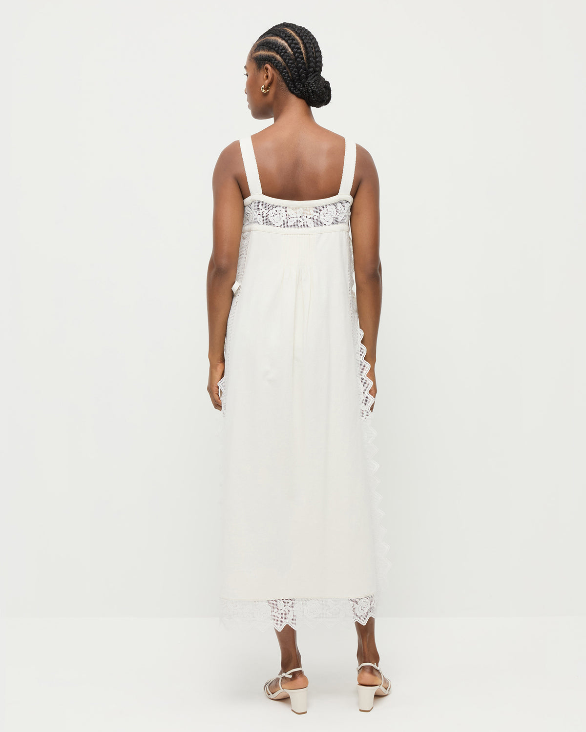 Color: White