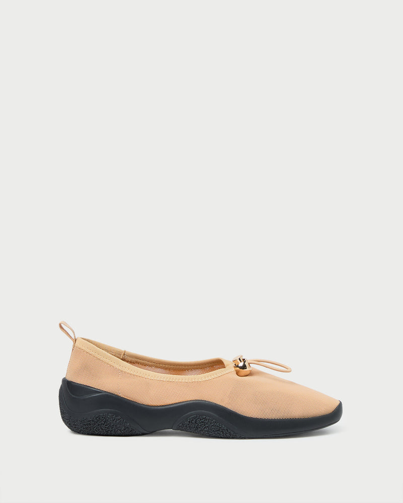 Color: Caramel/Black