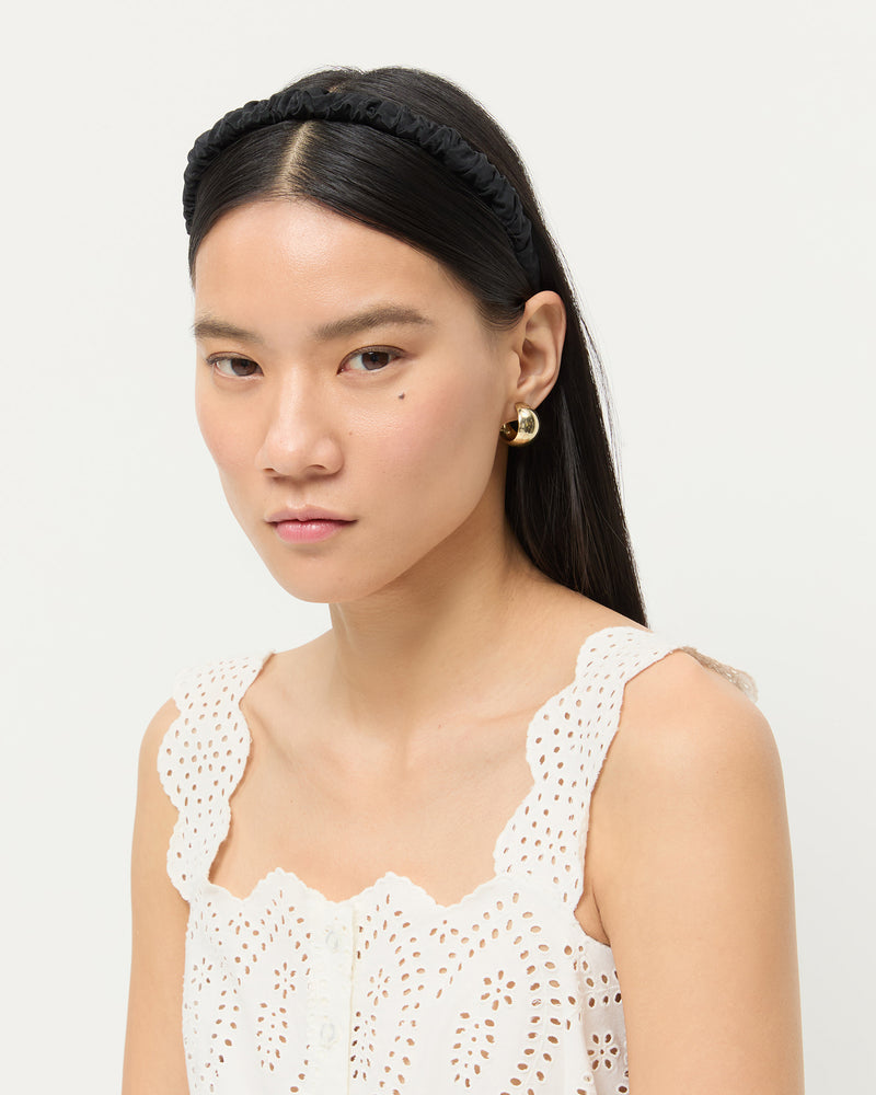 Color: Black/Cream
