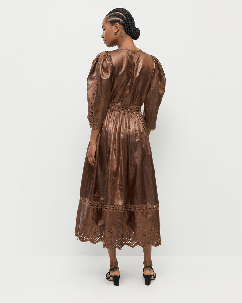 Color: Brown