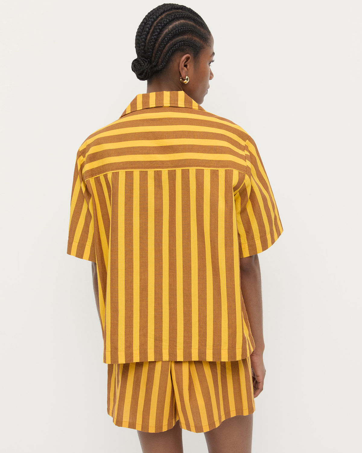 Color: Brown/Butter