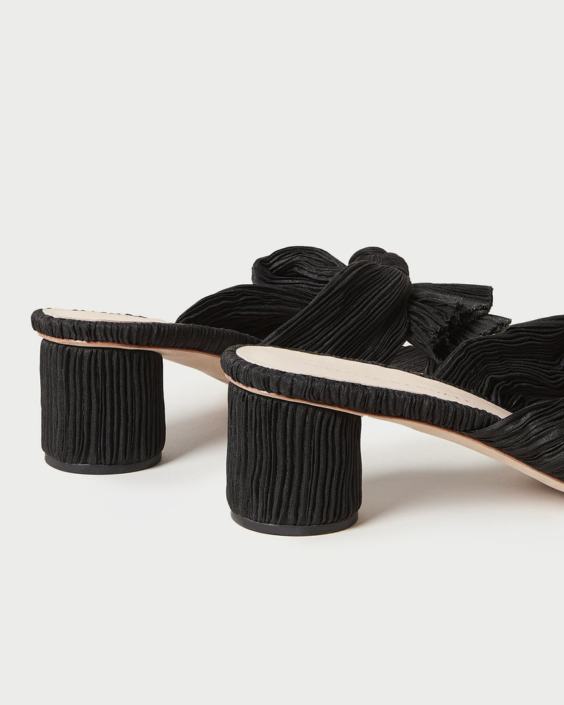 Color: Black