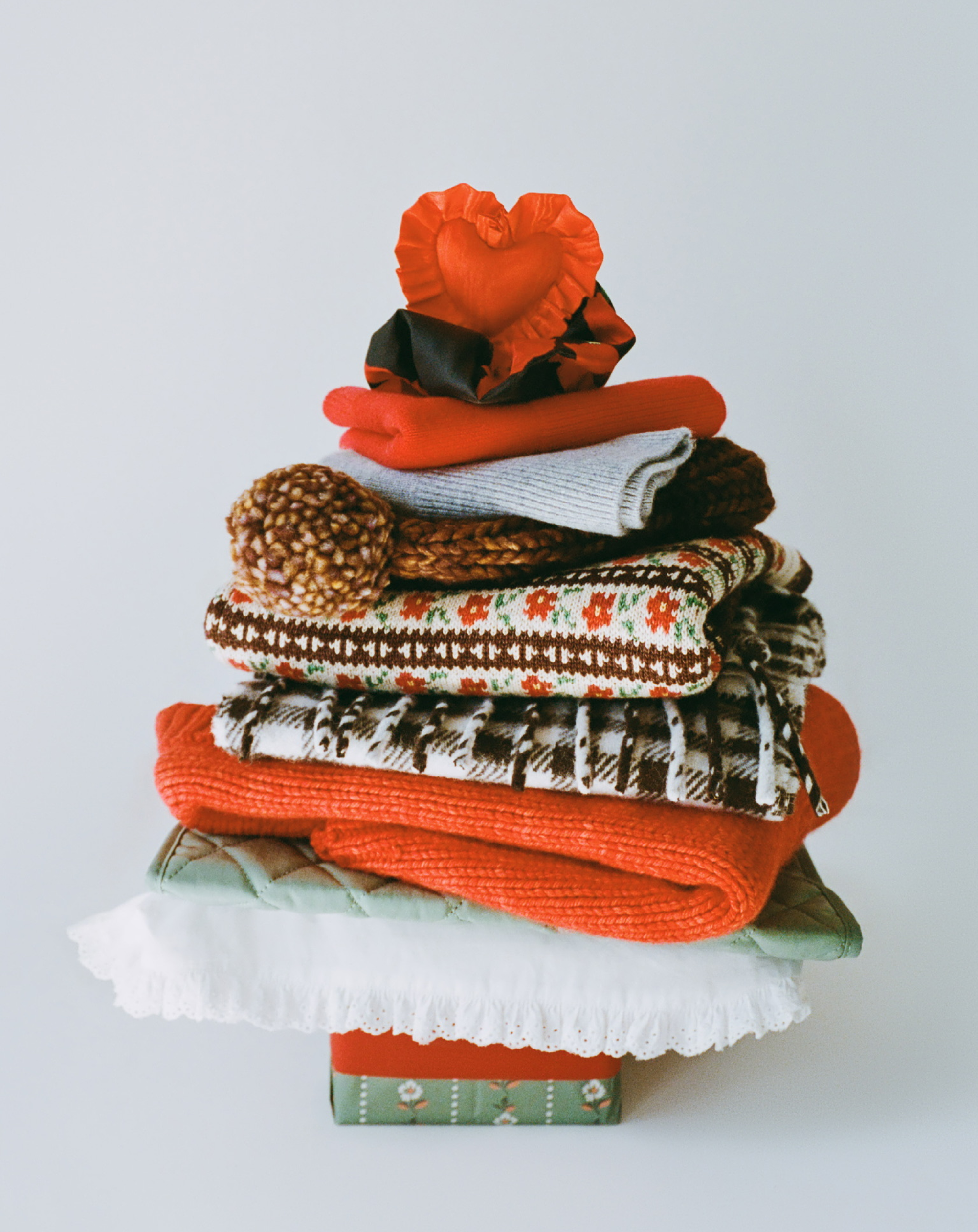The Gift Guide | LR Stories
