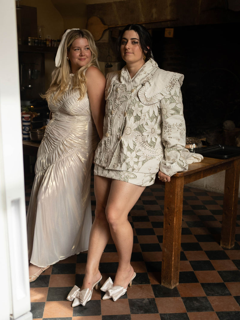 Brides, Bows and Chateaus