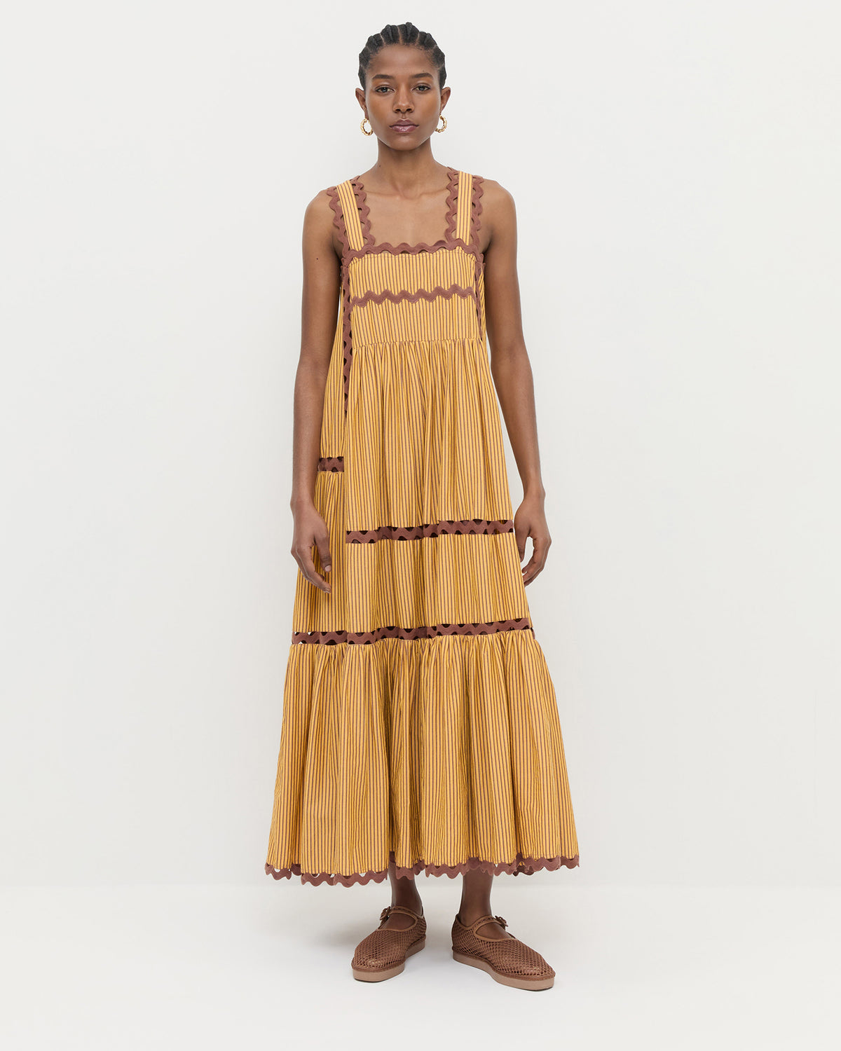 Color: Brown/Yellow Stripe