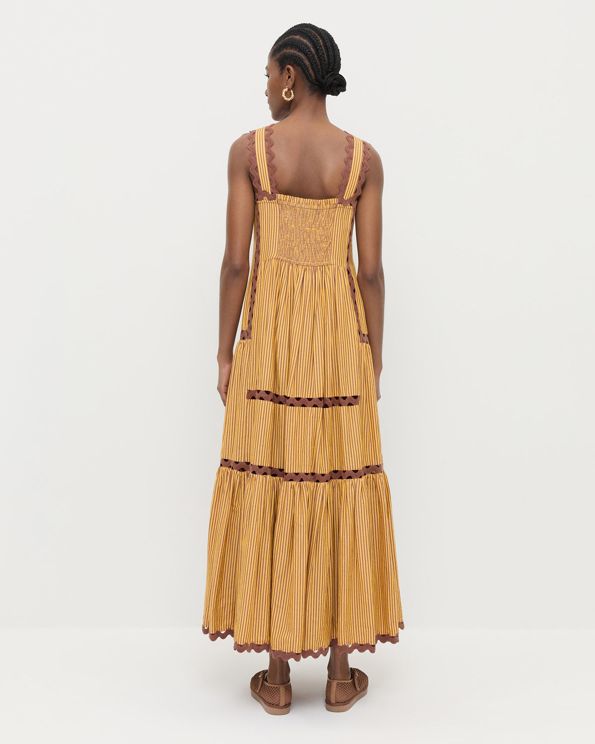 Color: Brown/Yellow Stripe