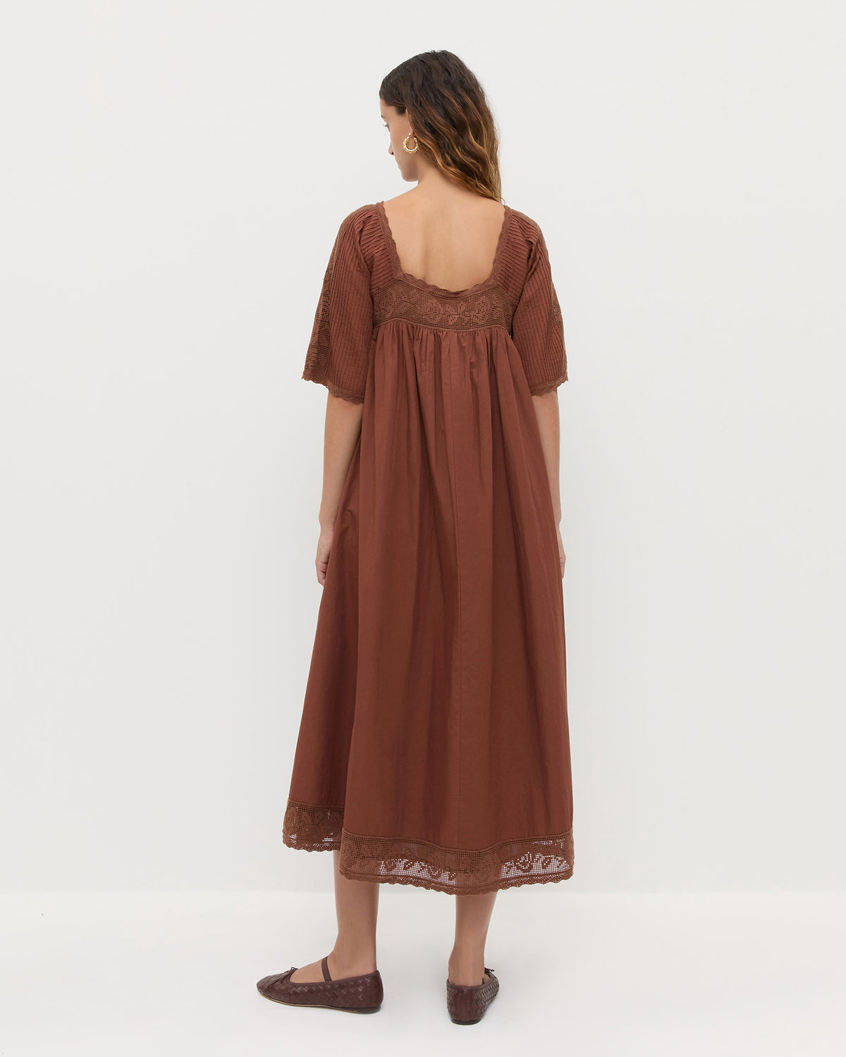Color: Chestnut
