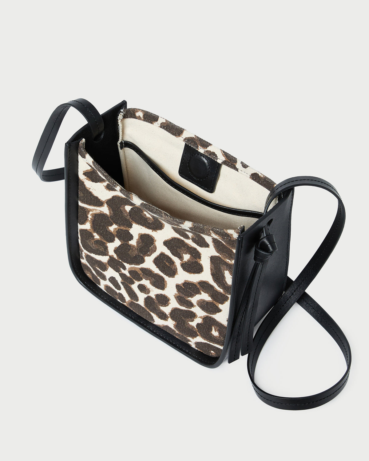 Color: Black/Leopard