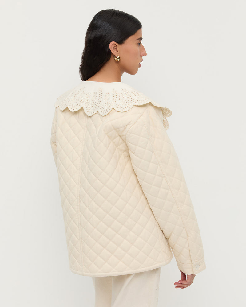 Color: Natural/Cream