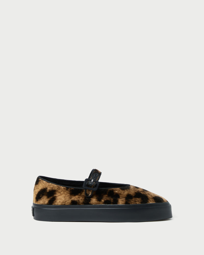 Color: Velvet Leopard