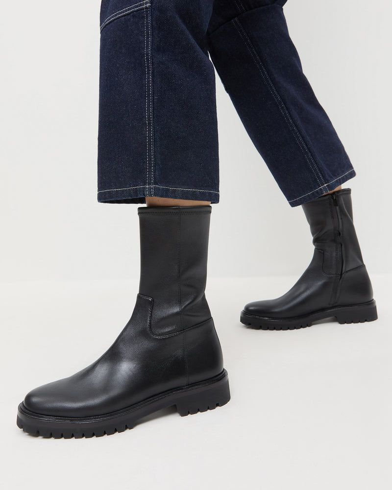 Color: Black